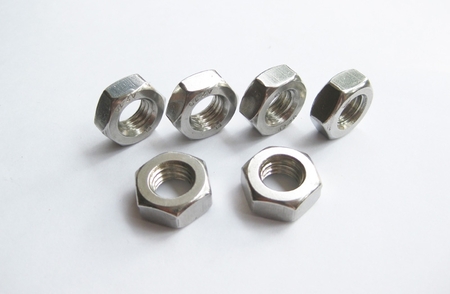 Đai ốc DIN 934